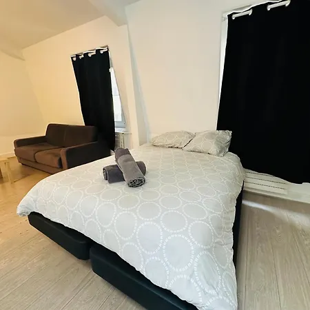 Apartman Spacieuses Flats Montaigne Champs Elysee *